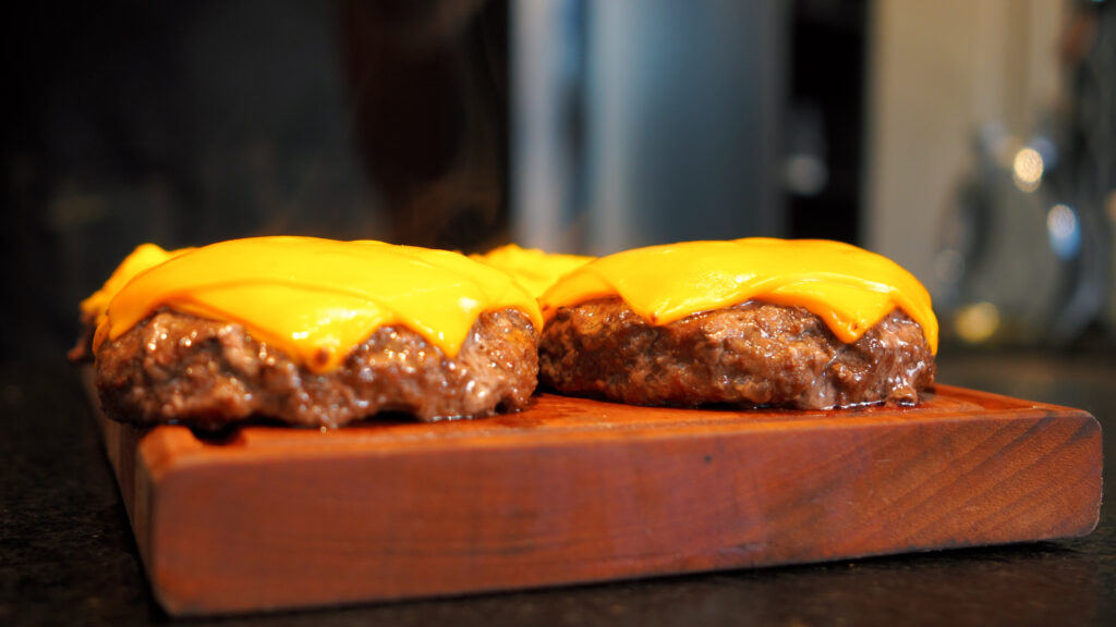 Hambúrguer Carapreta com cheddar